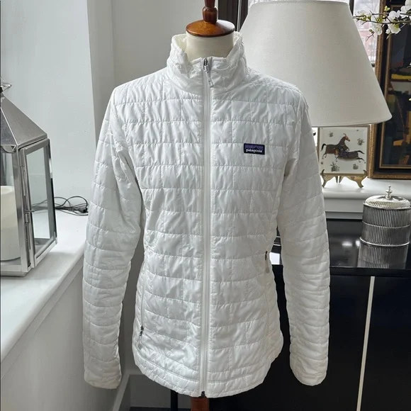 Patagonia White Nano Puff Jacket – Size M - Picture 2 of 10